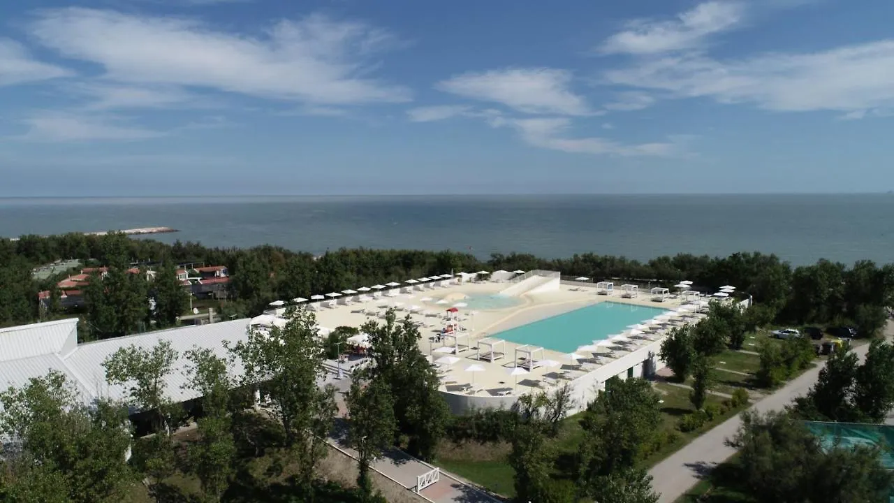 Campsite Happy Camp Mobile Homes In Camping Village Rosapineta