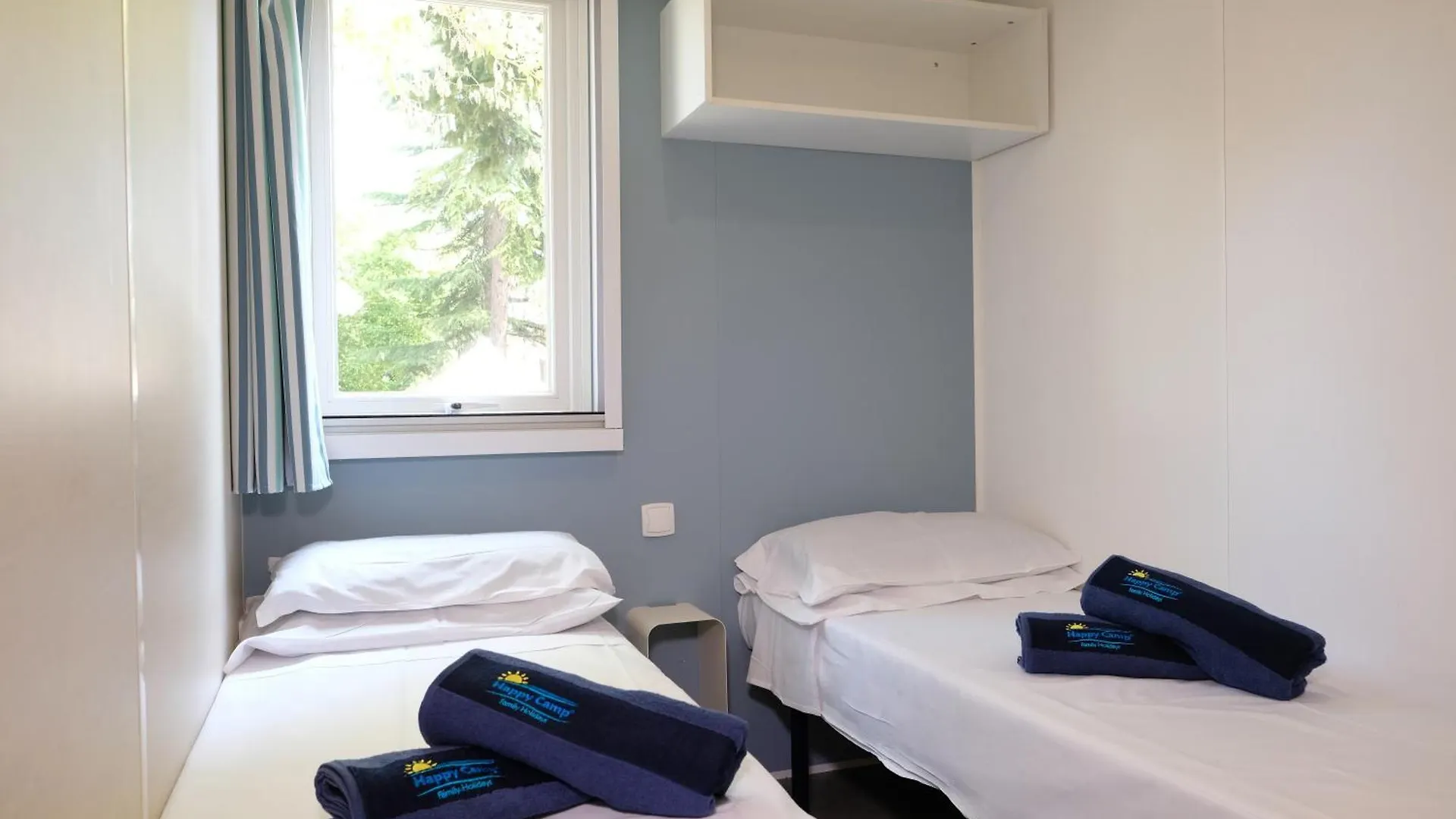 Happy Camp Mobile Homes In Camping Village Rosapineta 2*, Rosolina Mare Italy
